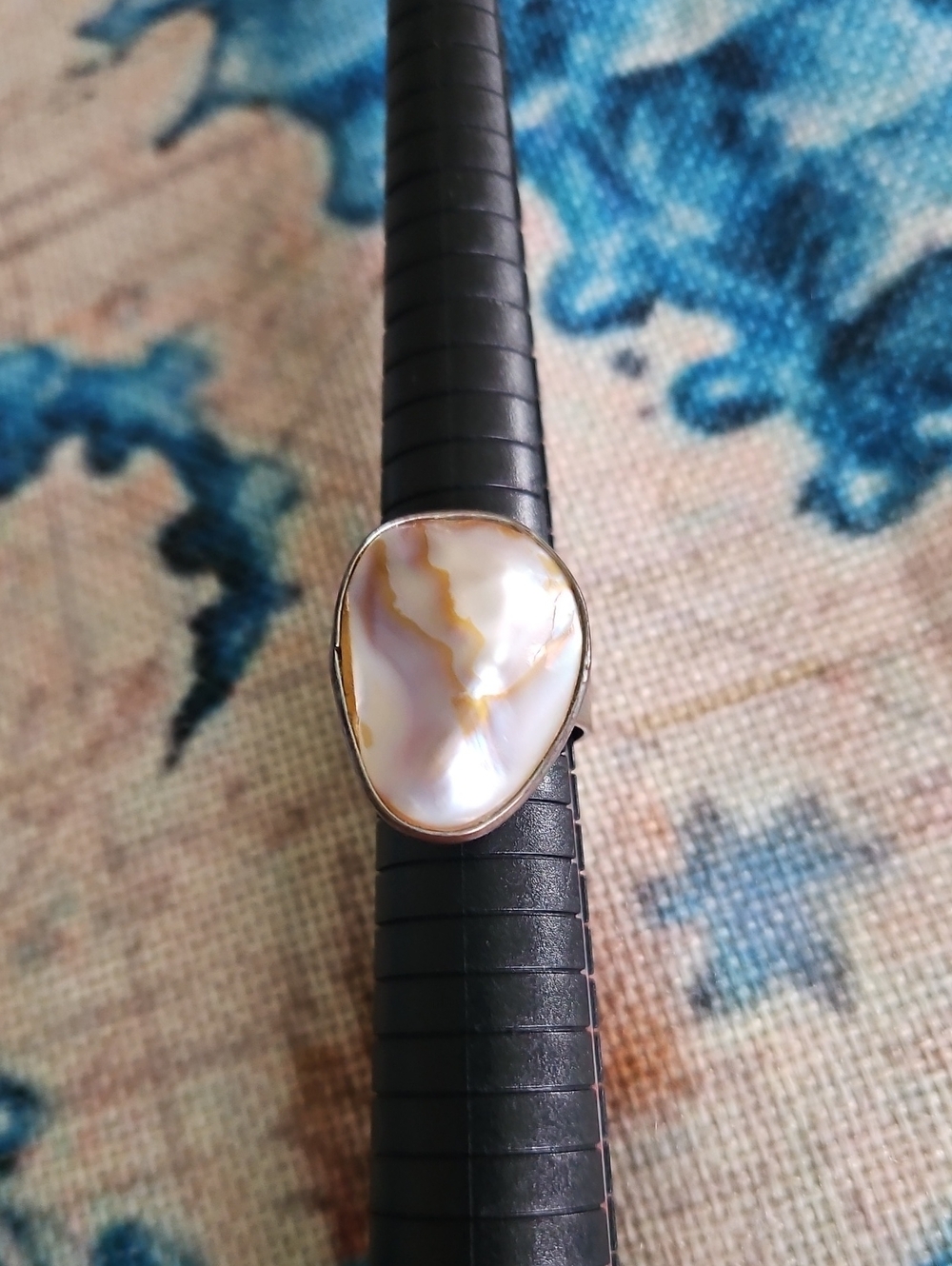 Vintage Mother of Pearl Ring Size 8